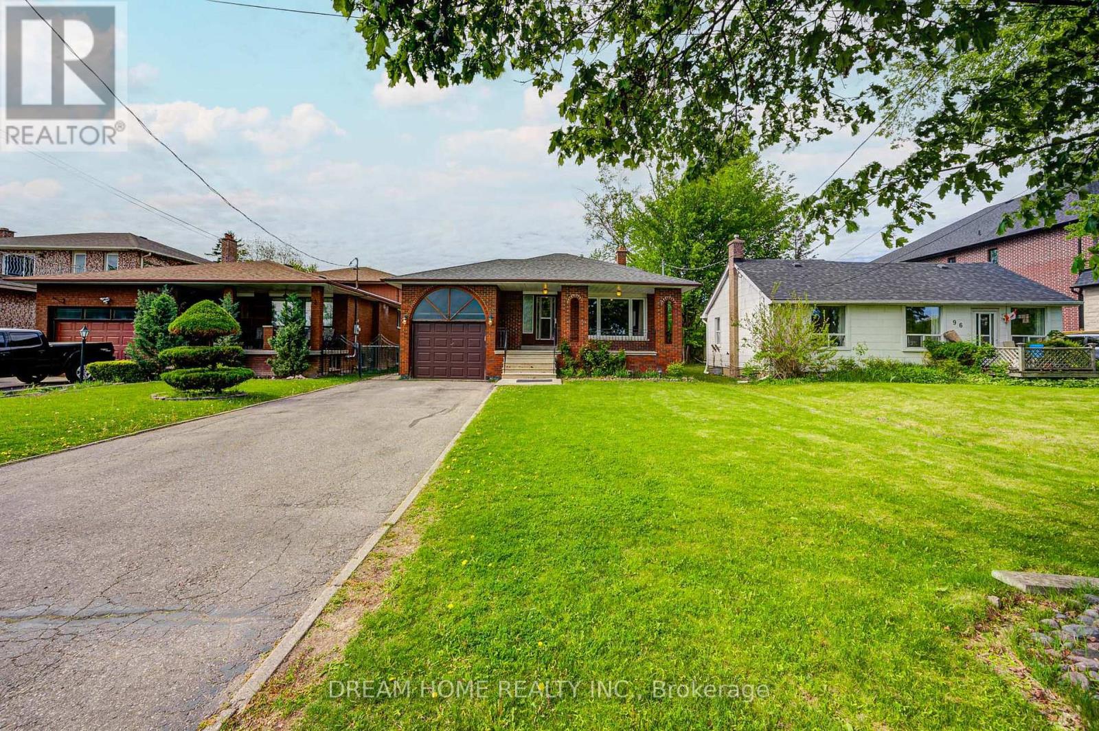 98 Weldrick Road W, Richmond Hill, Ontario  L4C 3T8 - Photo 2 - N13554434