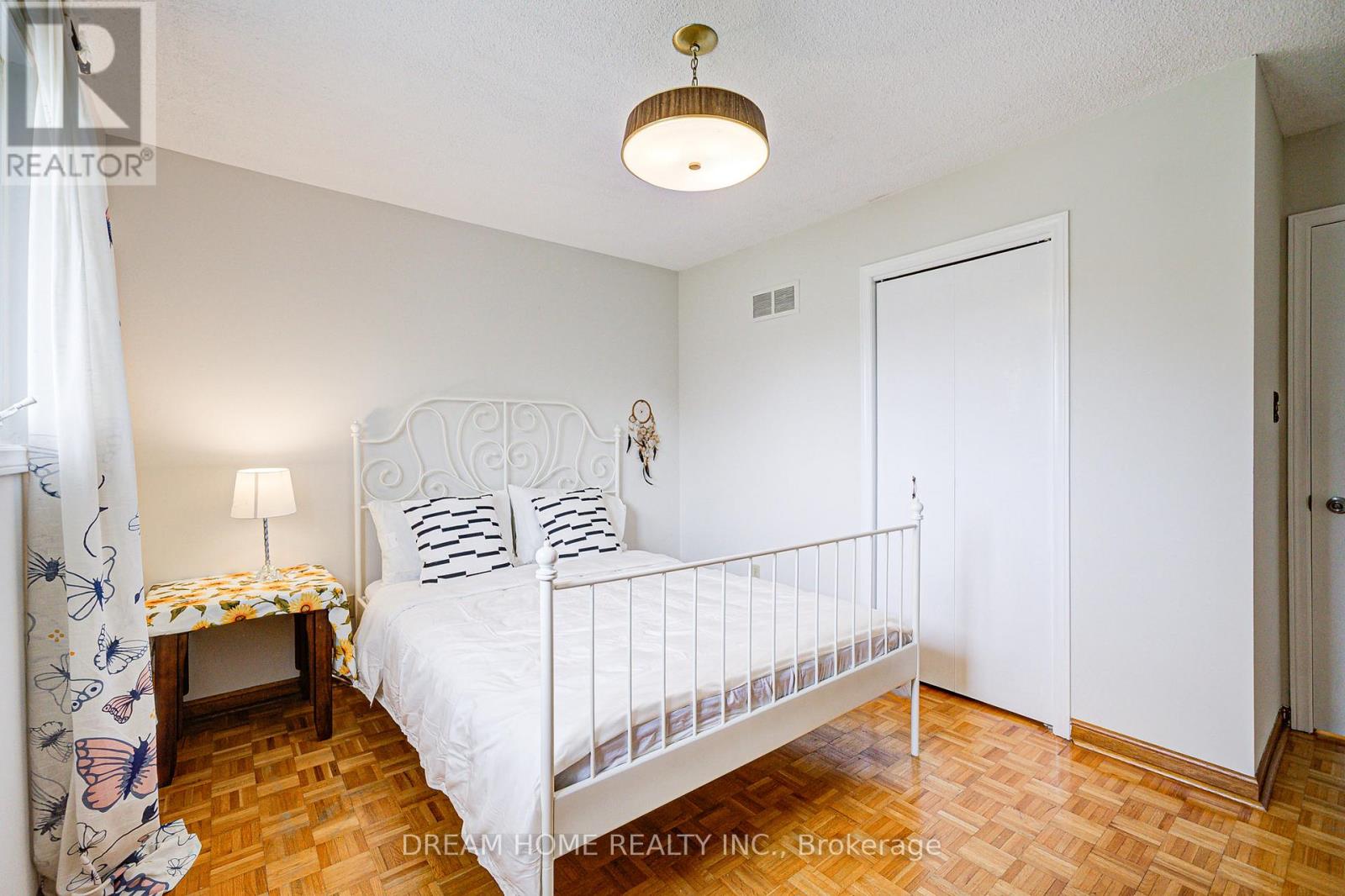 98 Weldrick Road W, Richmond Hill, Ontario  L4C 3T8 - Photo 23 - N13554434
