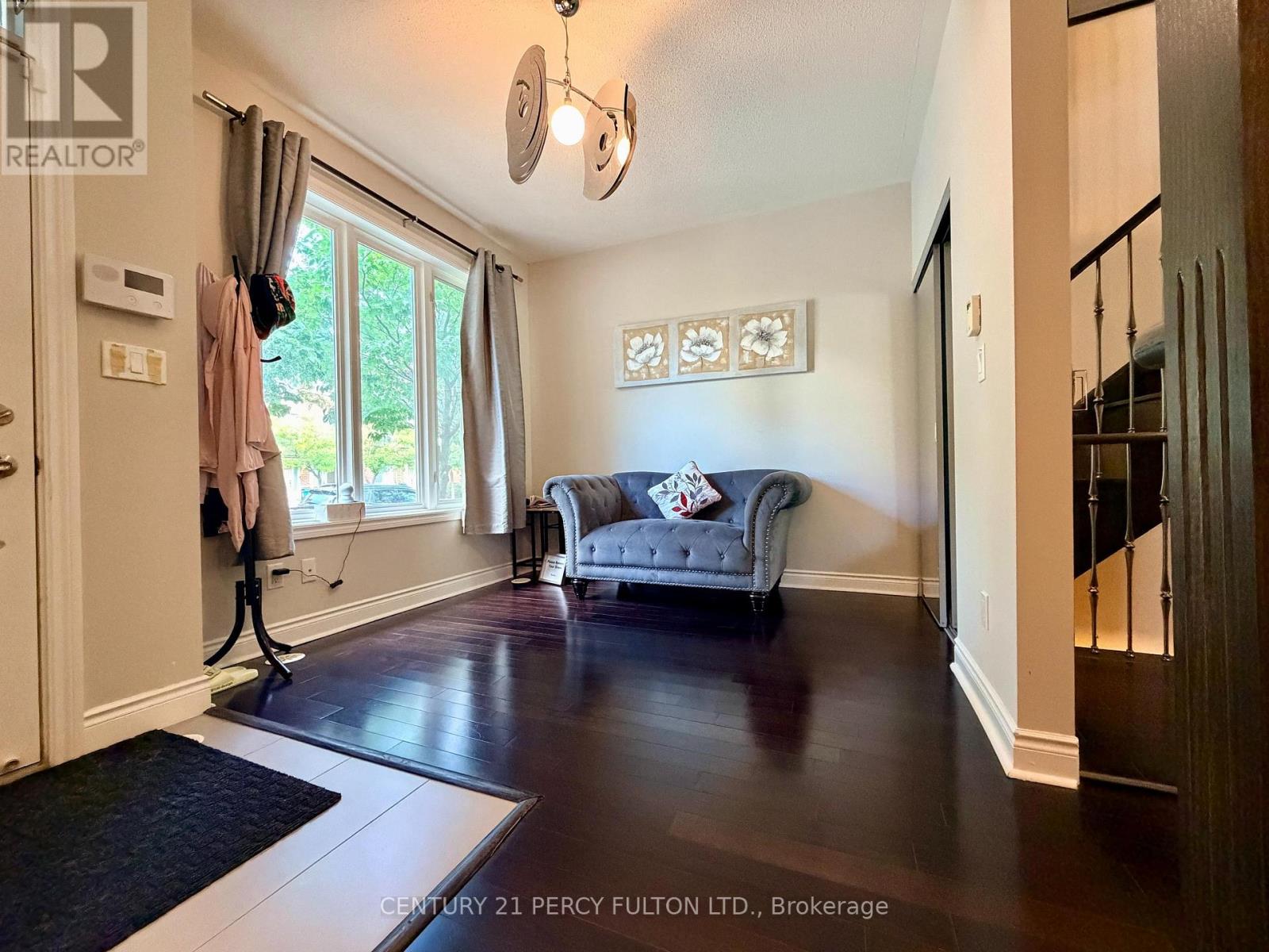 Th6 - 225 South Park Road, Markham, Ontario  L3T 0B6 - Photo 3 - N13554468