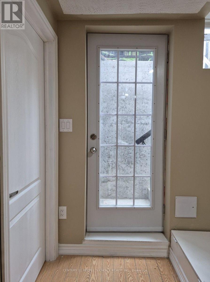 (Lower) - 1292 Godwick Drive, Mississauga, Ontario  L5N 7X3 - Photo 6 - W13554442