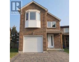 33 LYSANDER COURT, Toronto, Ontario