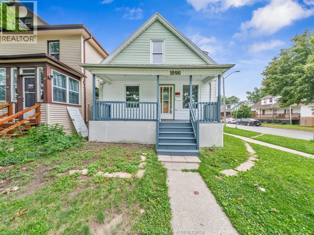 1096 Hall, Windsor, Ontario  N9A 2M7 - Photo 2 - 26016479