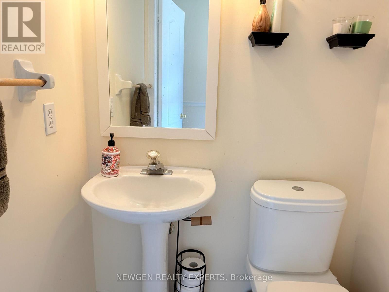 Upper - 6013 Castlegrove Court, Mississauga, Ontario  L5N 7A8 - Photo 22 - W13554560