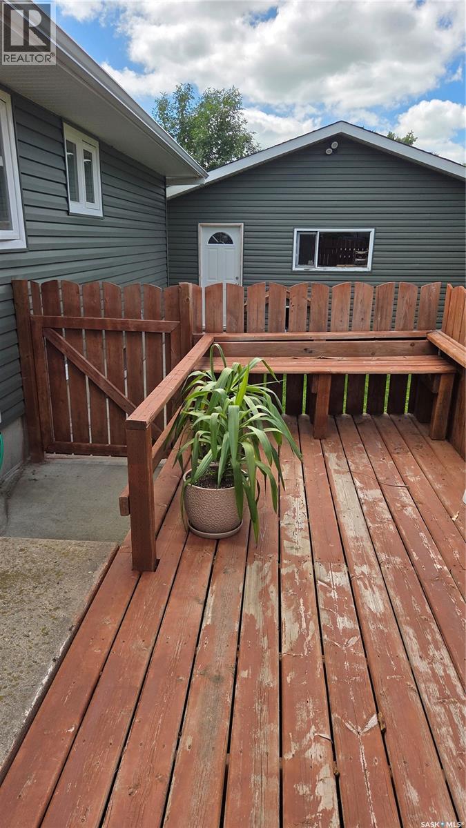 1322 Queen Crescent, Moose Jaw, Saskatchewan  S6H 3G4 - Photo 13 - SK042131
