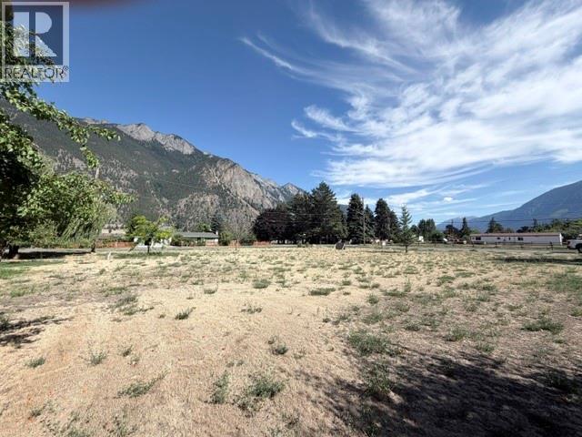 195 Hollywood Crescent, Lillooet, British Columbia V0K 1V0 - Photo 2 - 10394421