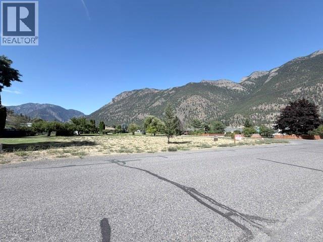 195 Hollywood Crescent, Lillooet, British Columbia V0K 1V0 - Photo 3 - 10394421