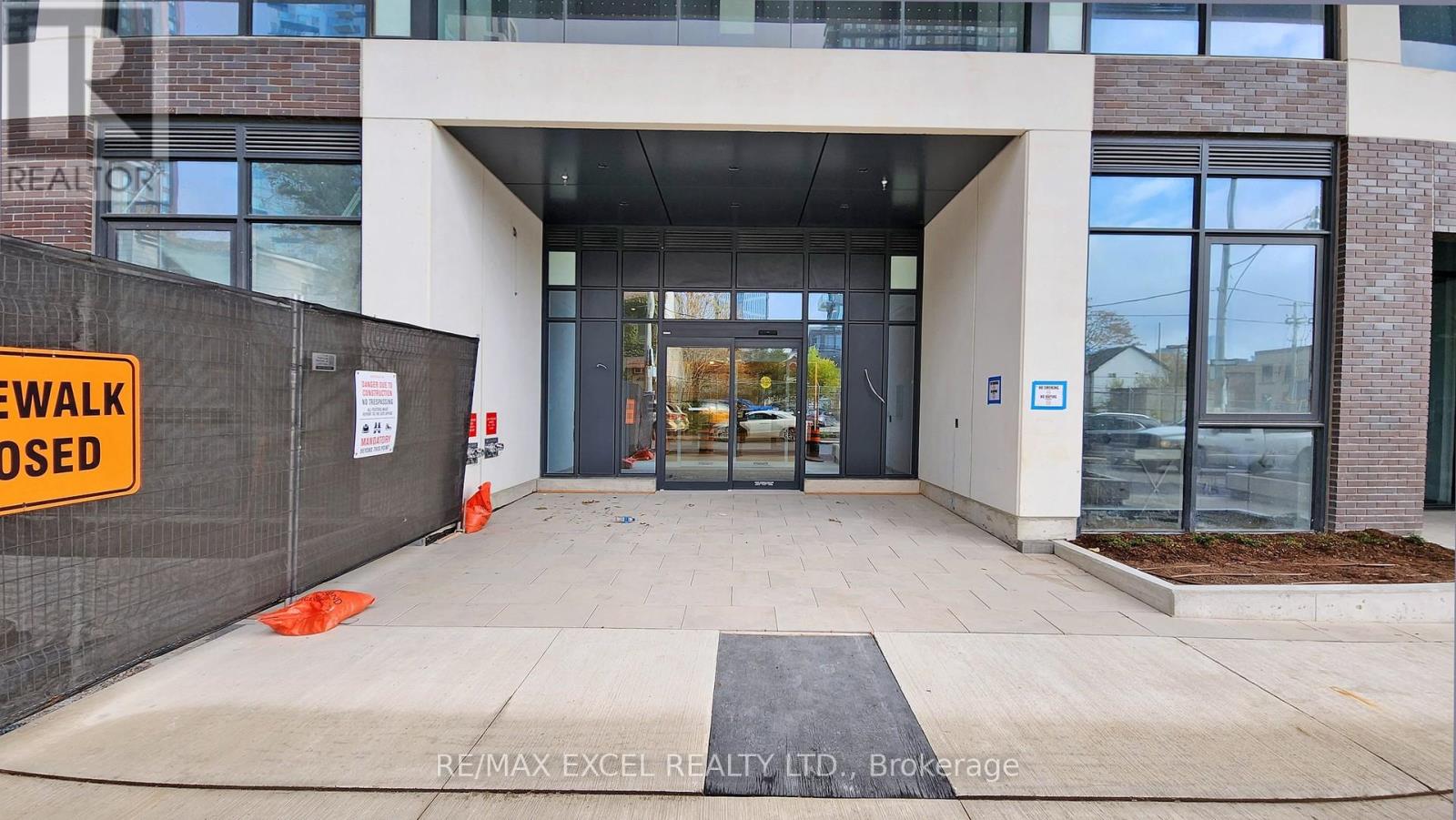 1105 - 5 Defries Street, Toronto, Ontario  M5A 0W7 - Photo 3 - C13554612