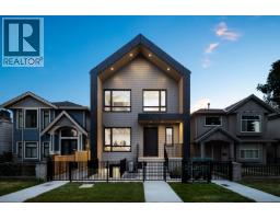 2 6831 SALISBURY AVENUE, Burnaby, British Columbia