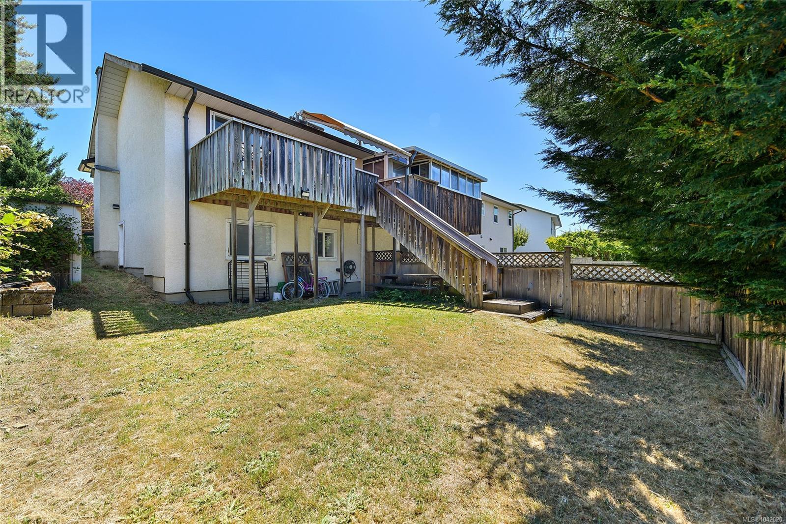 786 Cameo St, Saanich, British Columbia  V8X 4M4 - Photo 27 - 1042020