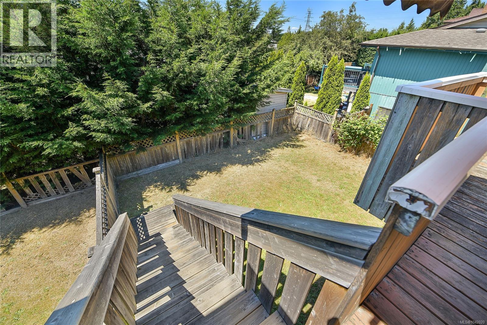 786 Cameo St, Saanich, British Columbia  V8X 4M4 - Photo 29 - 1042020