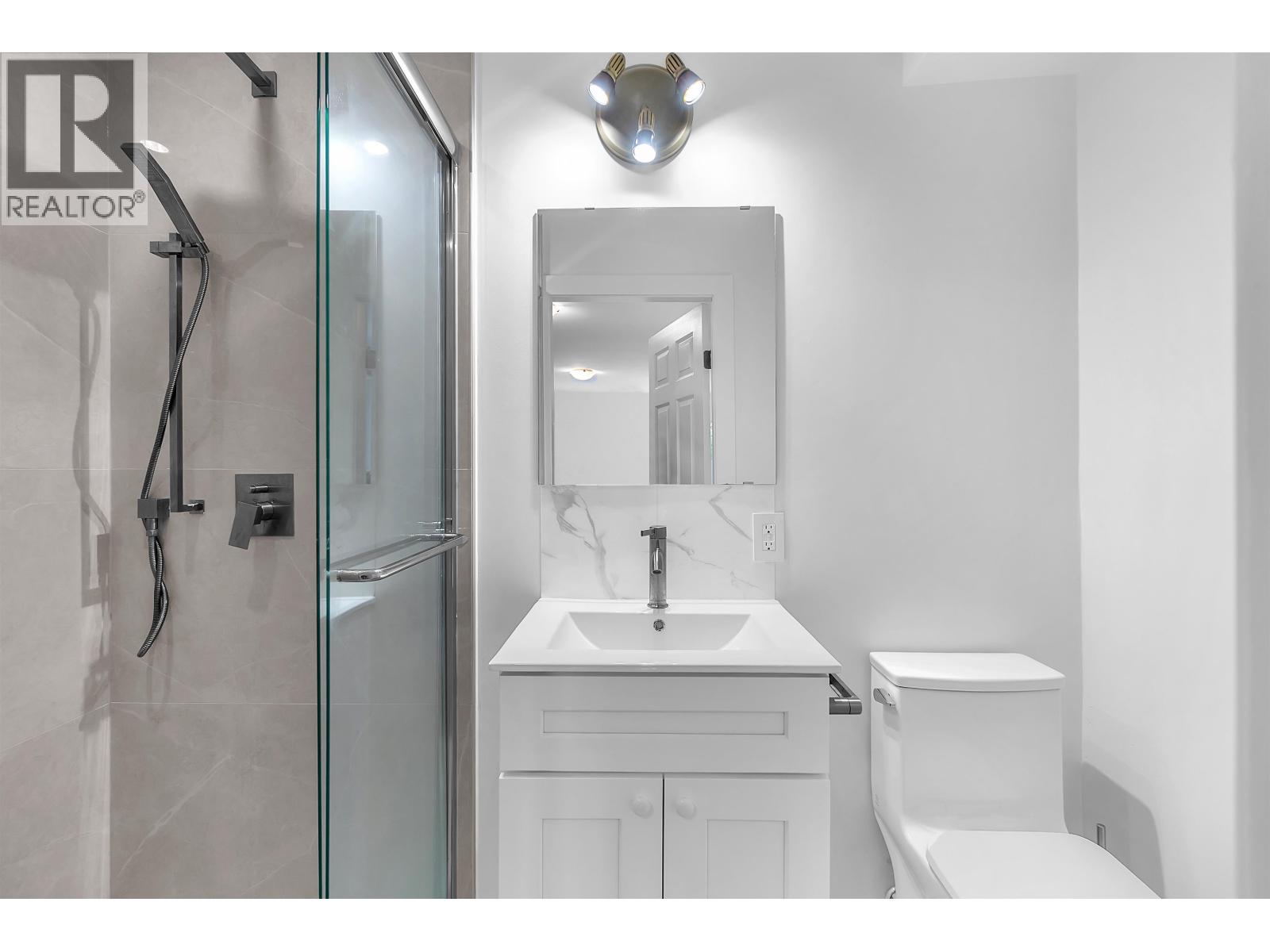 Studio 3xxx St. Andrews Avenue, North Vancouver, British Columbia  V7N 2A3 - Photo 11 - R3142689