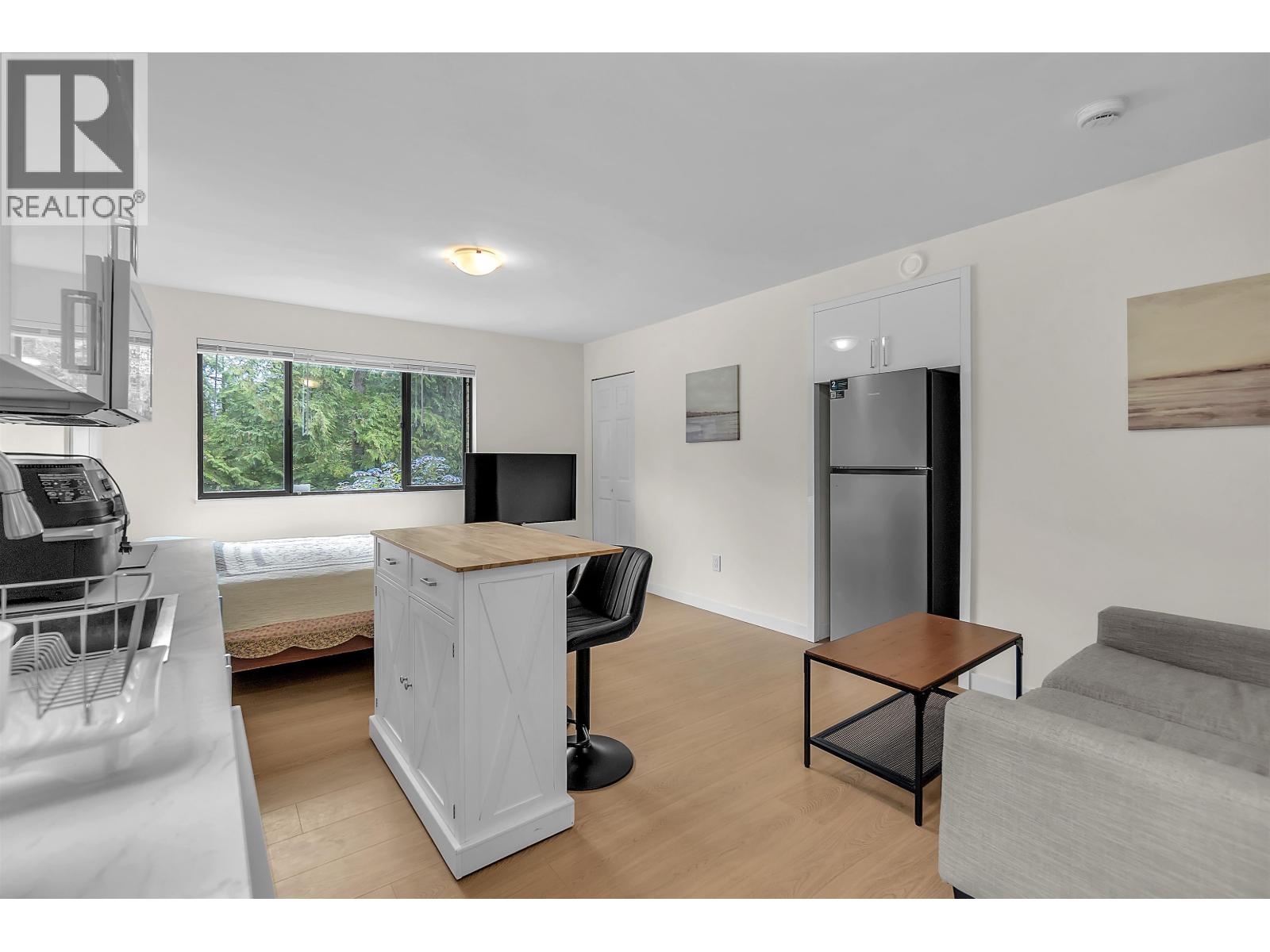 Studio 3xxx St. Andrews Avenue, North Vancouver, British Columbia  V7N 2A3 - Photo 3 - R3142689