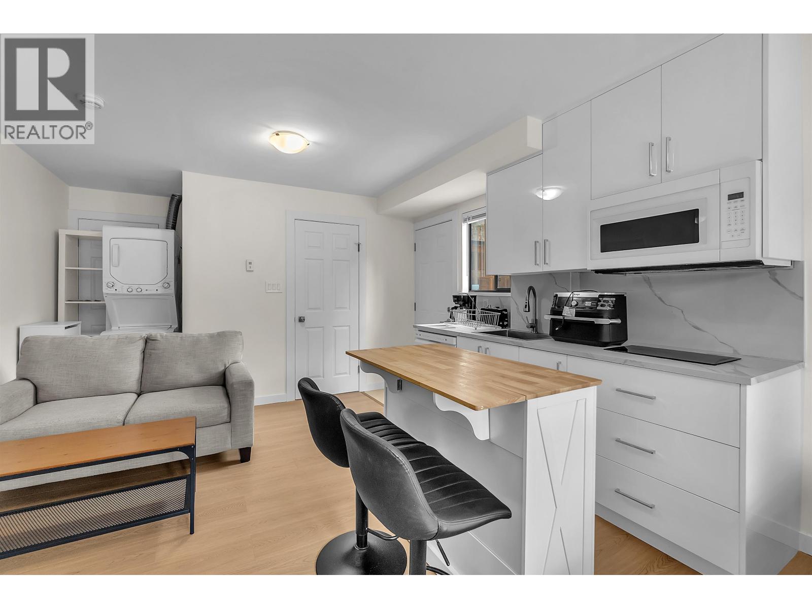 Studio 3xxx St. Andrews Avenue, North Vancouver, British Columbia  V7N 2A3 - Photo 6 - R3142689