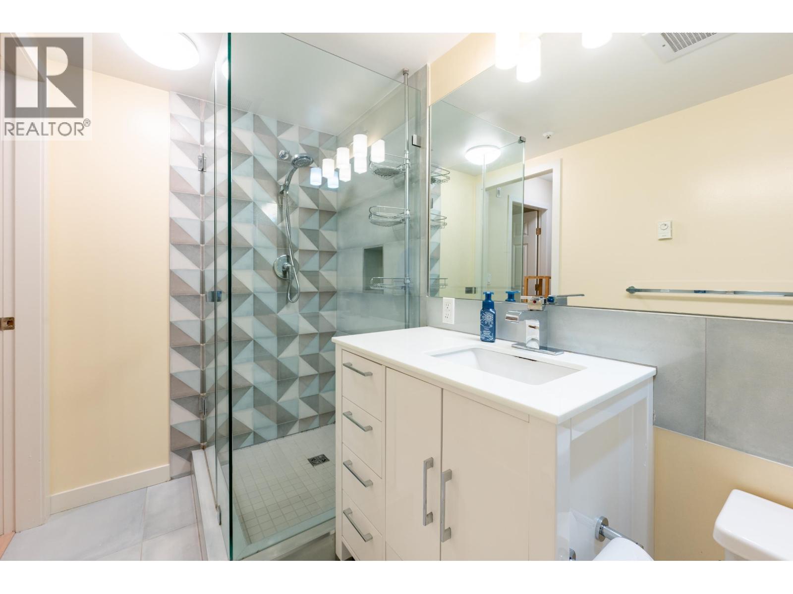 1 1386 W 6th Avenue, Vancouver, British Columbia  V6H 1A7 - Photo 19 - R3142292