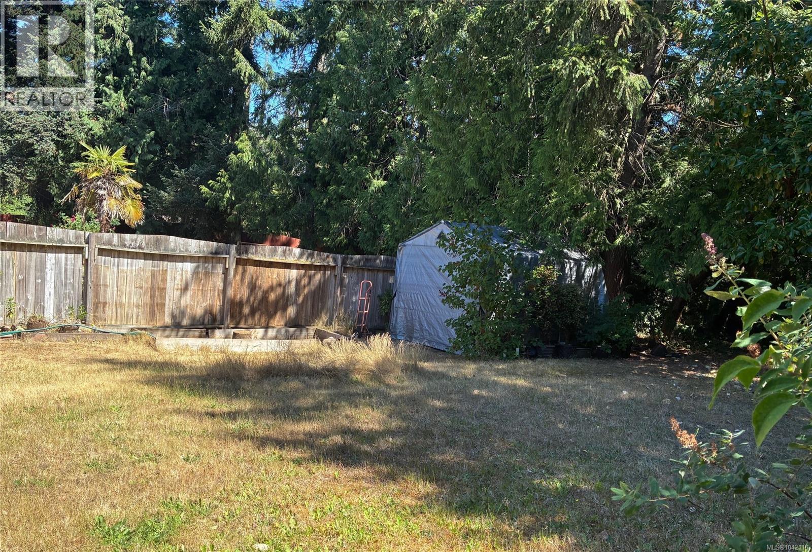5630 5632 ARNHEM Terr Nanaimo British Columbia Canada V9T2M3 4