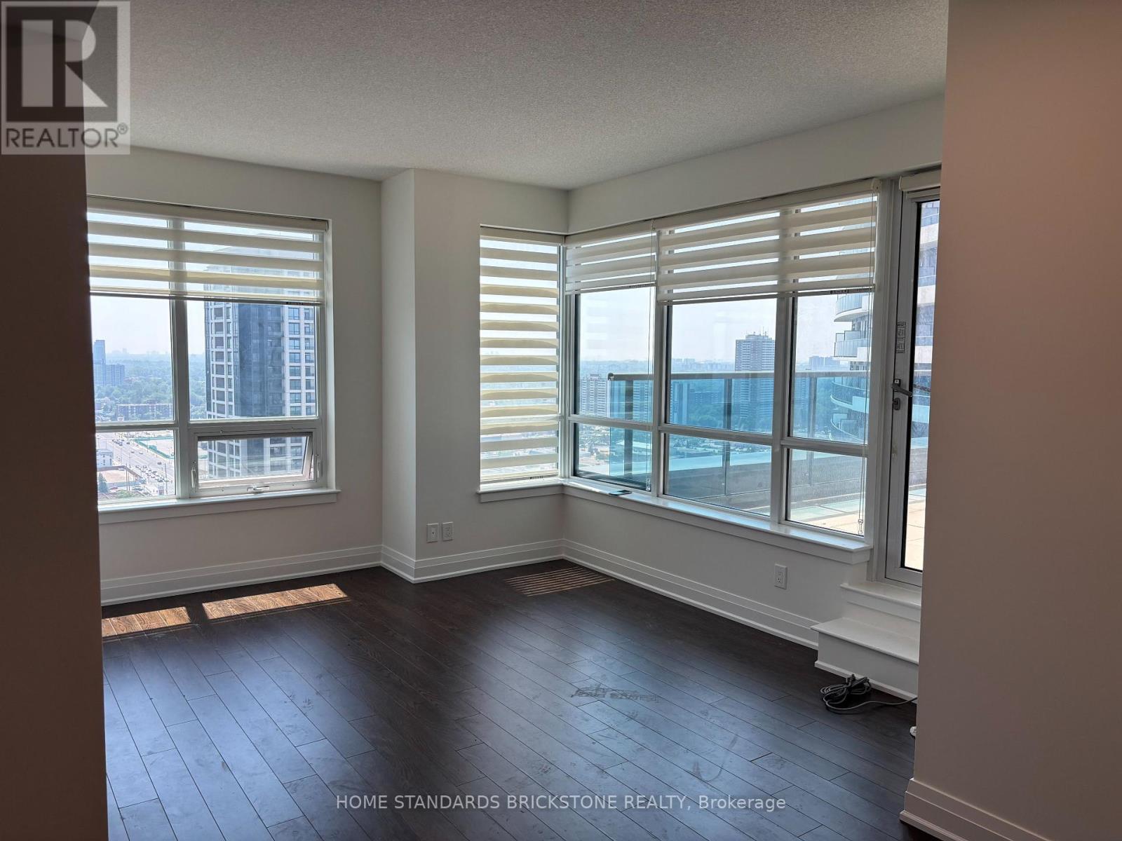 Ph 108 - 7165 Yonge Street, Markham, Ontario  L3T 0C9 - Photo 6 - N13525404