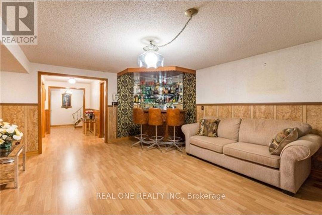 Basement - 114 Palmerston Avenue, Toronto, Ontario  M6J 2J1 - Photo 2 - C13554666
