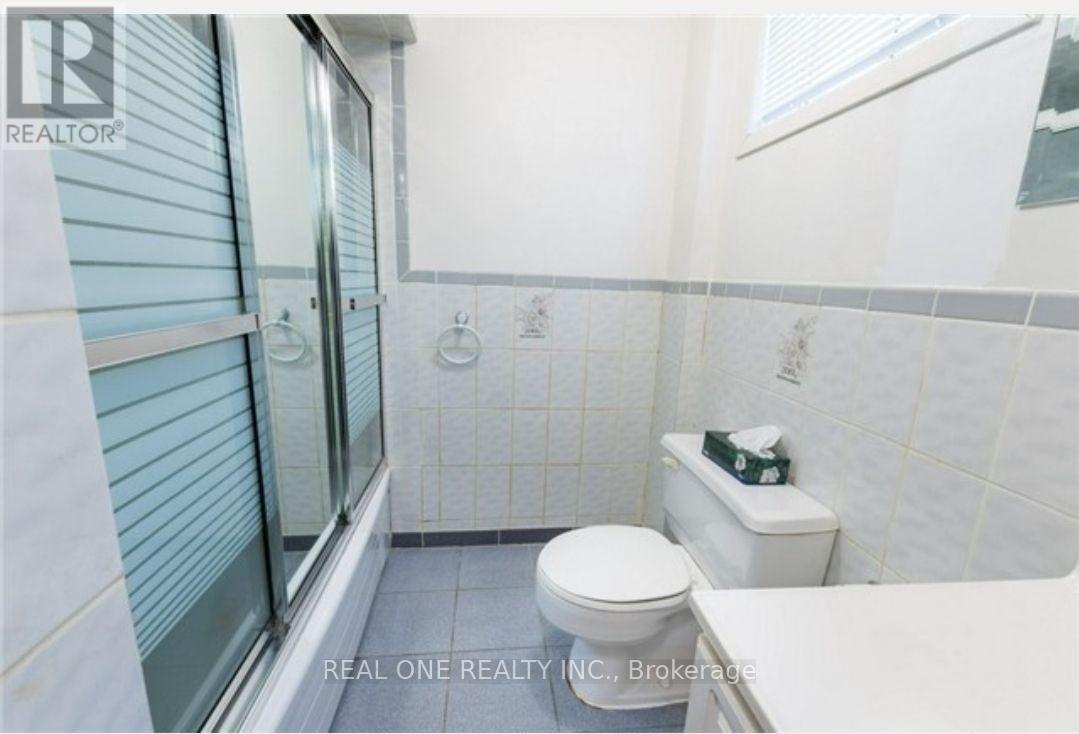 Basement - 114 Palmerston Avenue, Toronto, Ontario  M6J 2J1 - Photo 3 - C13554666