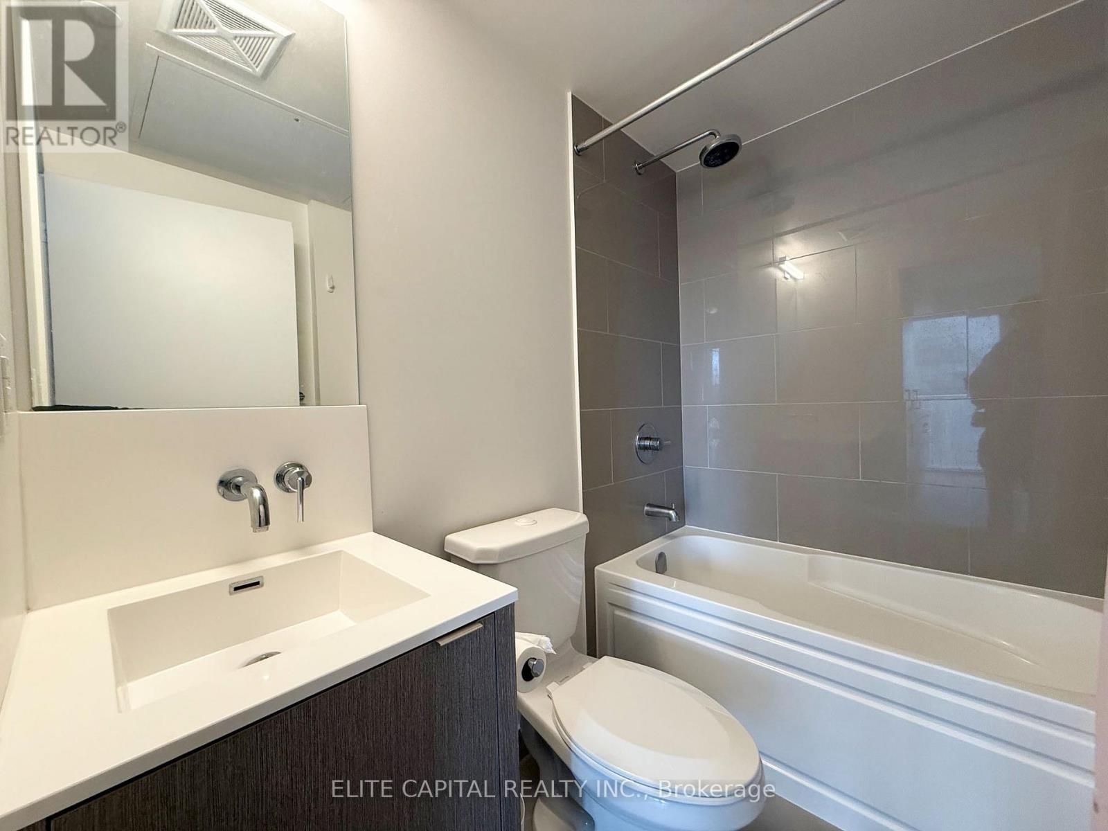 3711 - 88 Harbour Street, Toronto, Ontario M5J 1B7 - Photo 4 - C13554684