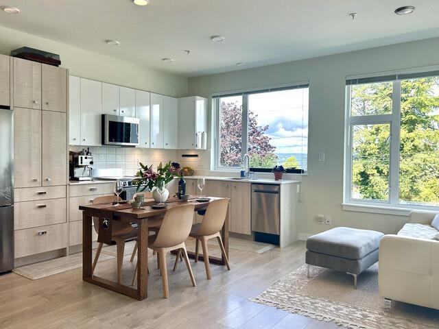 210 10838 WHALLEY BOULEVARD, surrey, British Columbia