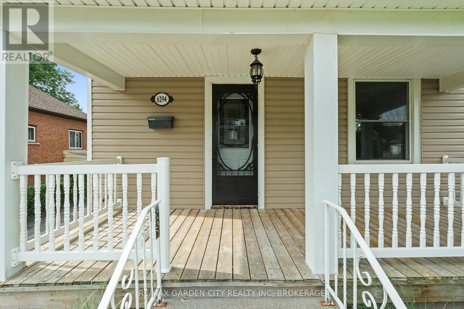 6294 Culp Street, Niagara Falls, Ontario  L2G 2C1 - Photo 2 - X13554718