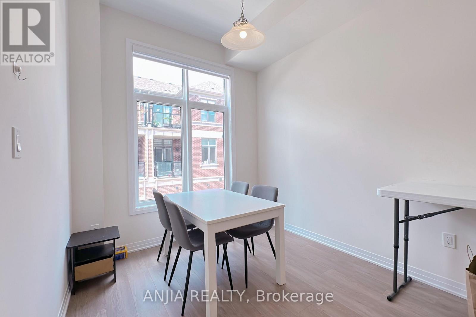 10 Tay Lane, Richmond Hill, Ontario L4S 0N8 - Photo 5 - N13554712