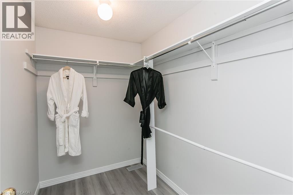 570 Hallmark Drive, Waterloo, Ontario  N2K 3P2 - Photo 26 - 40843934