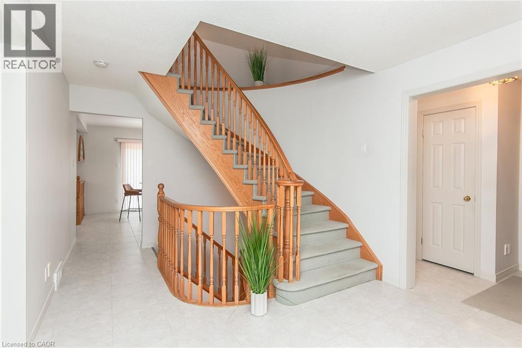 570 Hallmark Drive, Waterloo, Ontario  N2K 3P2 - Photo 23 - 40843934