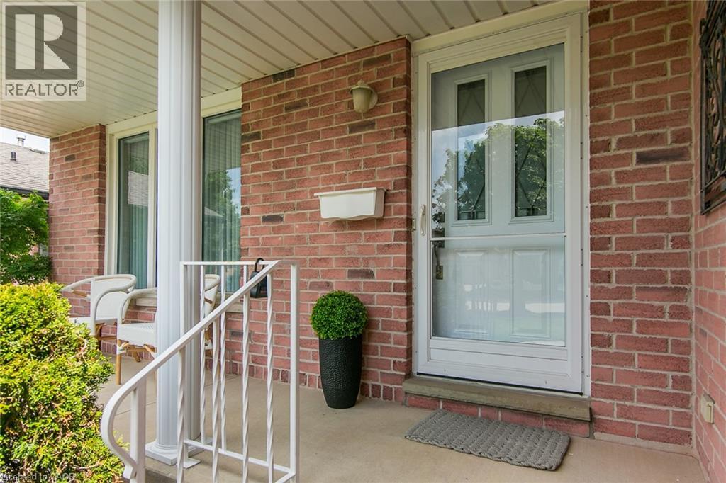 570 Hallmark Drive, Waterloo, Ontario  N2K 3P2 - Photo 5 - 40843934
