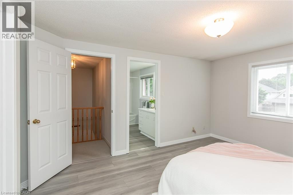 570 Hallmark Drive, Waterloo, Ontario  N2K 3P2 - Photo 29 - 40843934
