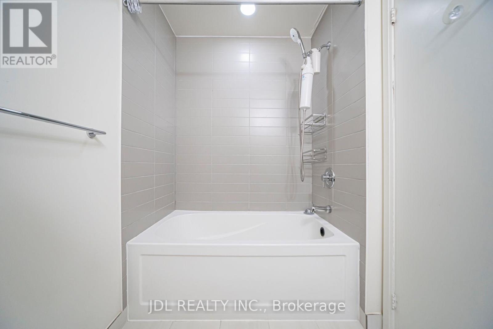 2309 - 30 Roehampton Avenue, Toronto, Ontario  M4P 1R2 - Photo 15 - C13554756
