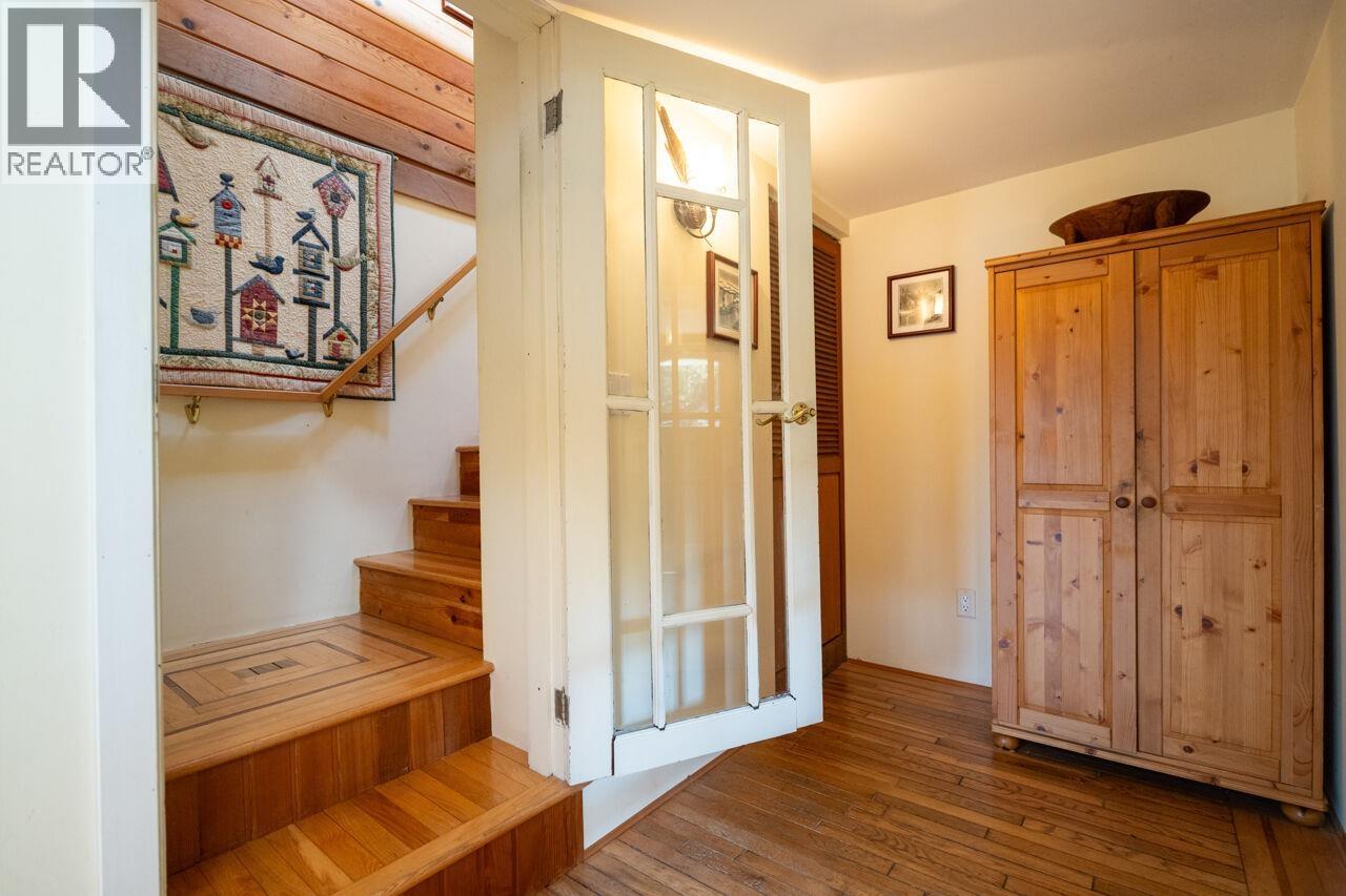 1587 Mount Gardner Road, Bowen Island, British Columbia  V0N 1G2 - Photo 11 - R3145378