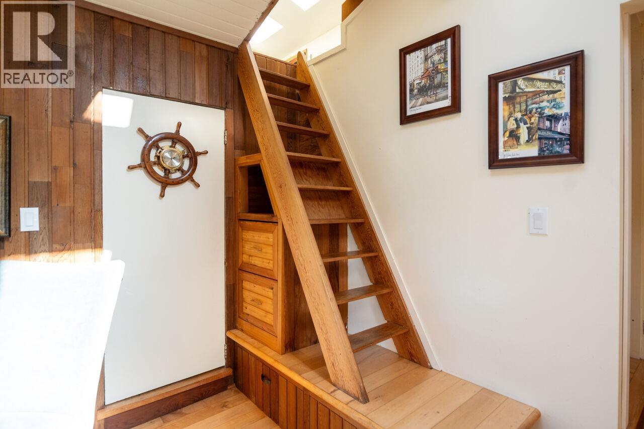 1587 Mount Gardner Road, Bowen Island, British Columbia  V0N 1G2 - Photo 13 - R3145378