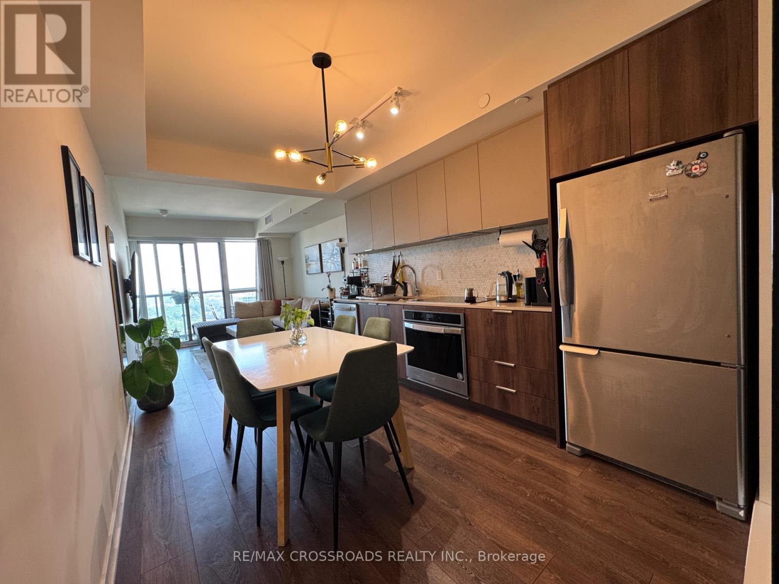2506 - 2 Sonic Way, Toronto, Ontario M3C 0P2 - Photo 4 - C13545432