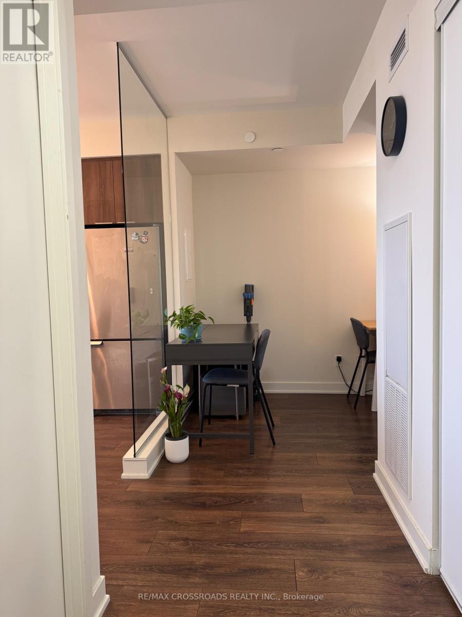 2506 - 2 Sonic Way, Toronto, Ontario M3C 0P2 - Photo 2 - C13545432