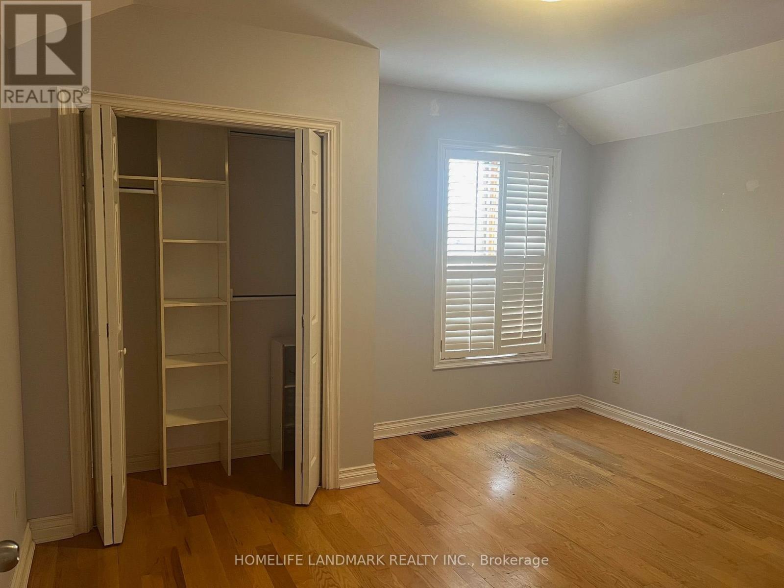 231 Clinton Street, Toronto, Ontario  M6G 2Y4 - Photo 11 - C13554774
