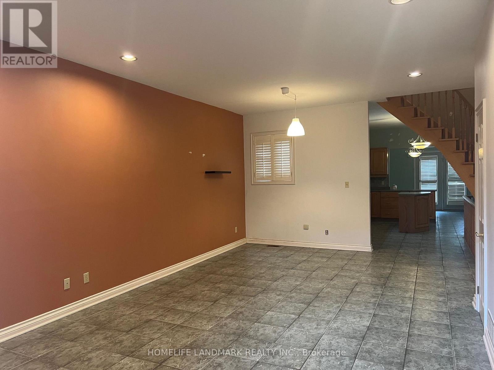 231 Clinton Street, Toronto, Ontario  M6G 2Y4 - Photo 8 - C13554774