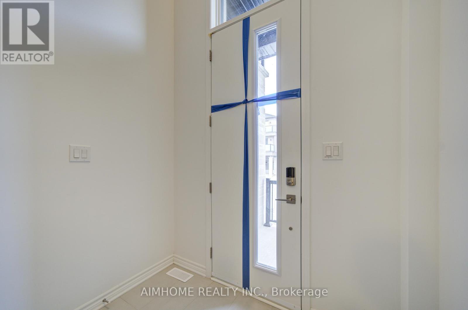 60 Avani Avenue, Markham, Ontario L6C 3S6 - Photo 2 - N13554766