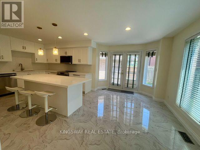 4040 Lookout Court, Mississauga, Ontario  L4W 4E9 - Photo 28 - W12955636