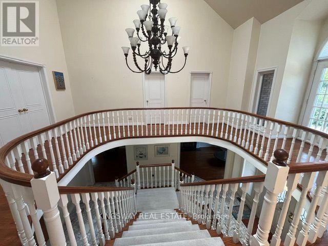 4040 Lookout Court, Mississauga, Ontario  L4W 4E9 - Photo 35 - W12955636