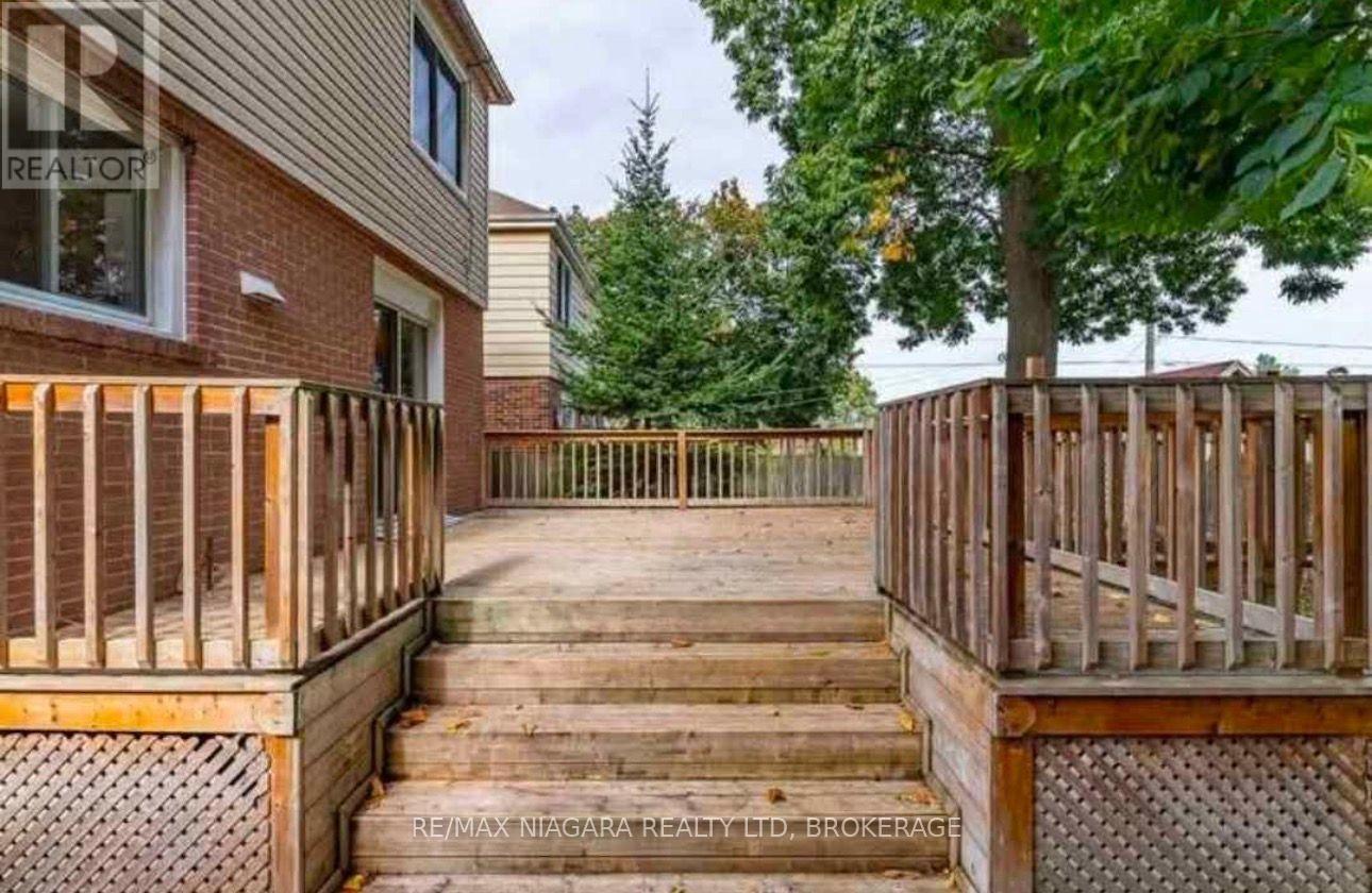 Upper - 5634 Drummond Road, Niagara Falls, Ontario  L2G 4L4 - Photo 10 - X13554790