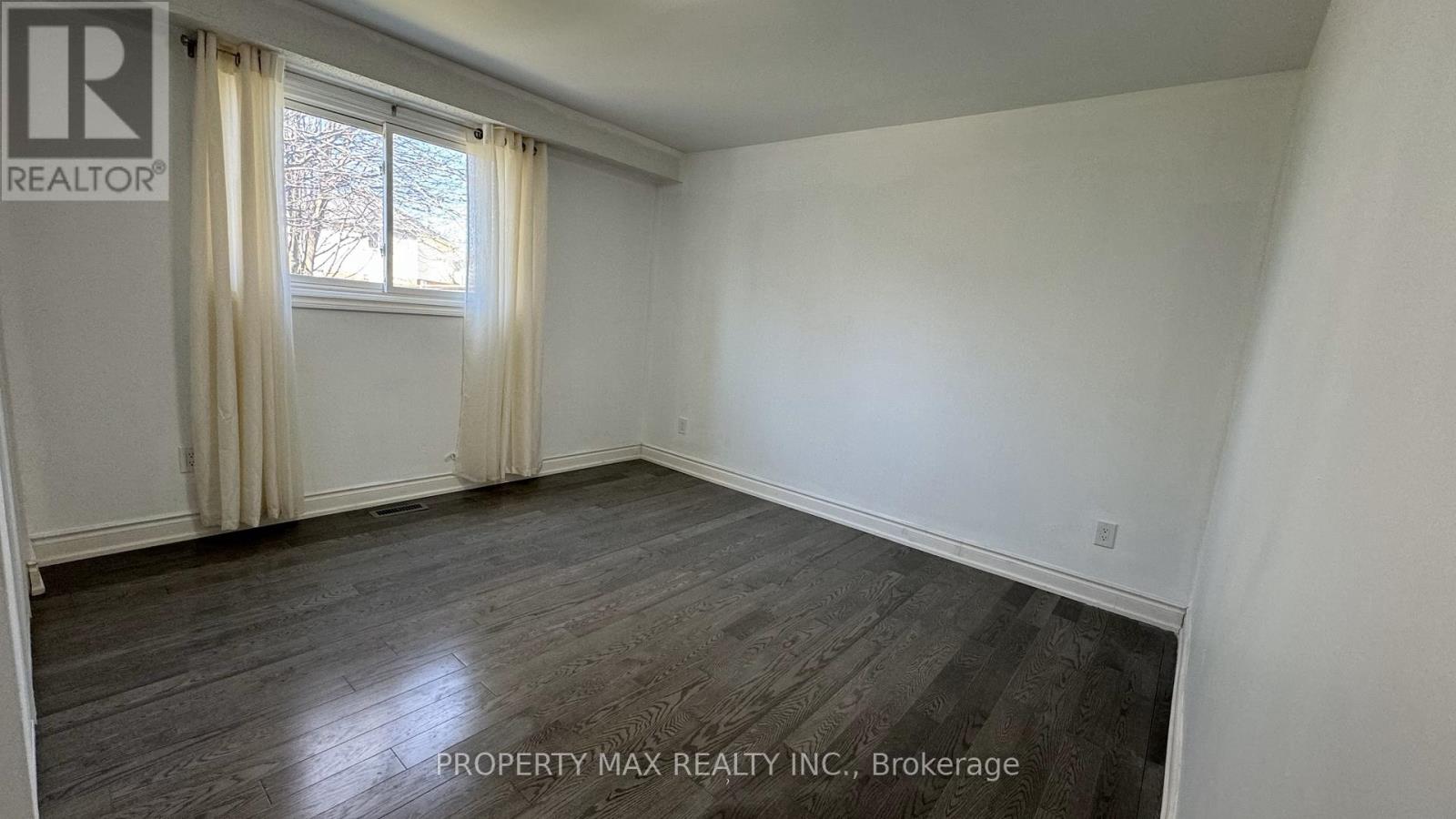 Bsmt - 30 Glenabbey Drive, Clarington, Ontario  L1E 1B8 - Photo 4 - E13554804