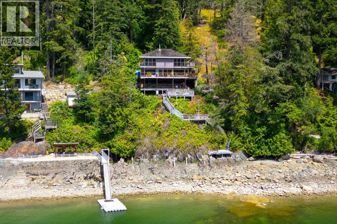 345 DAVID ROAD, Bowen Island, British Columbia