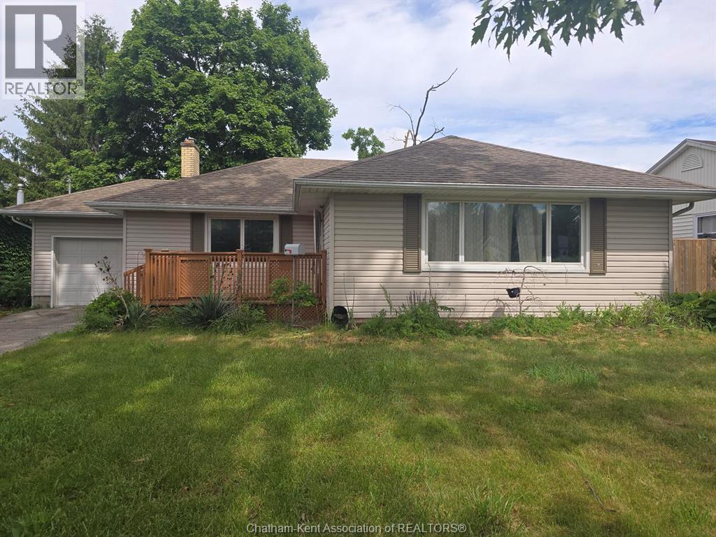 1 GREGORY DRIVE, Chatham, Ontario