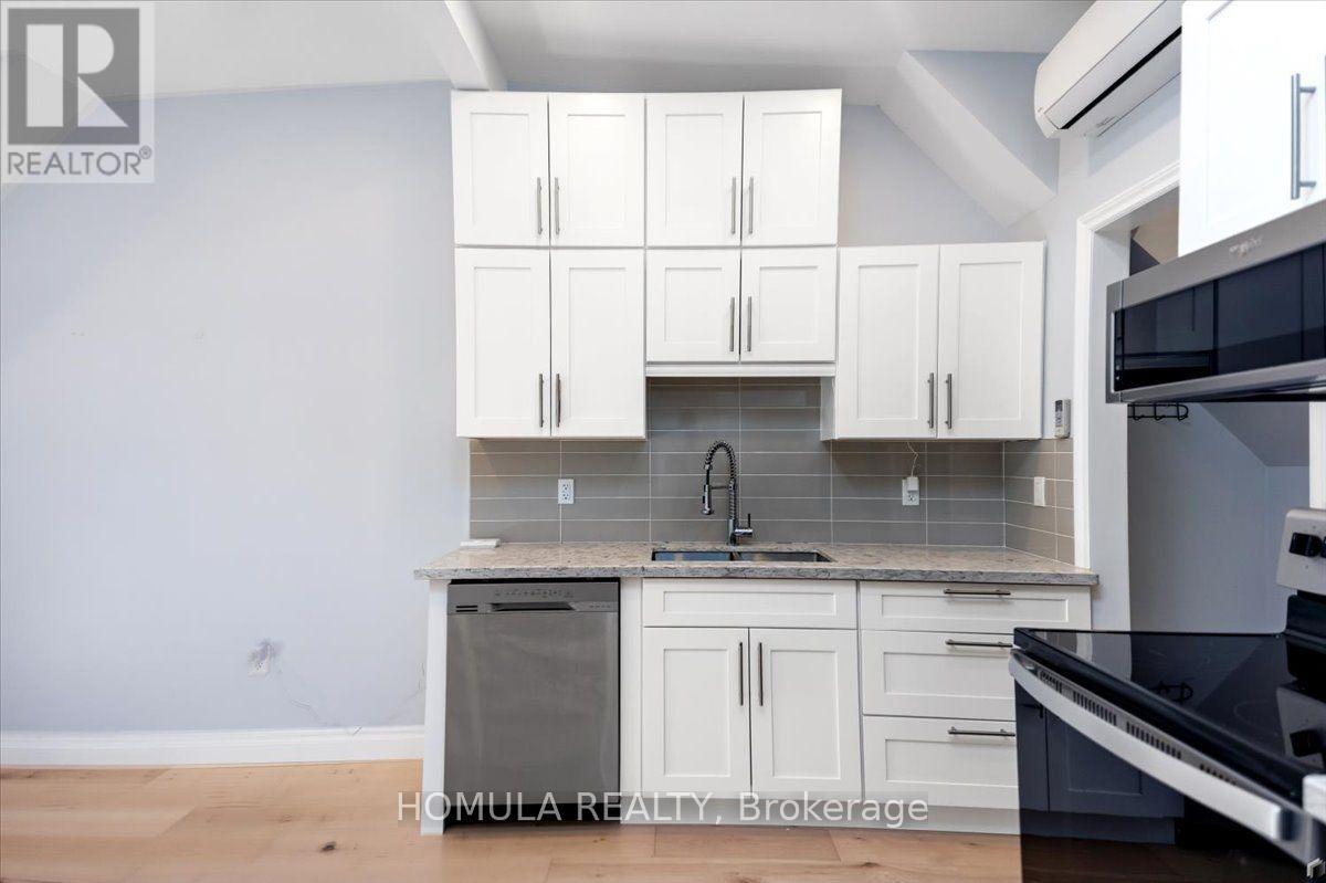 Rear - 29 Grace Street, Toronto, Ontario  M6G 3A6 - Photo 2 - C13554822