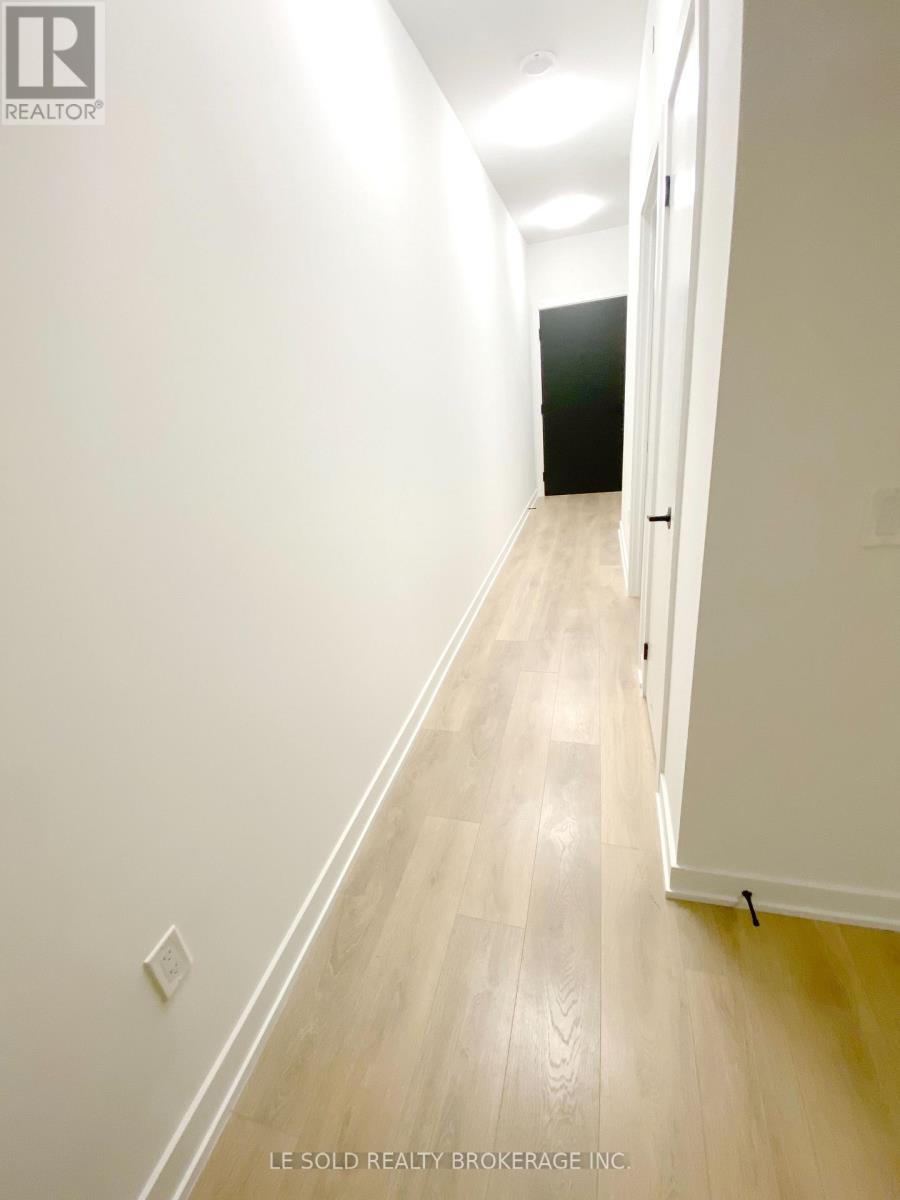 711 Room#1 - 127 Broadway Avenue, Toronto, Ontario M4P 1V4 - Photo 2 - C13554830