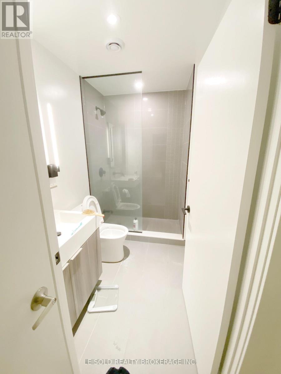 711 Room#1 - 127 Broadway Avenue, Toronto, Ontario M4P 1V4 - Photo 3 - C13554830