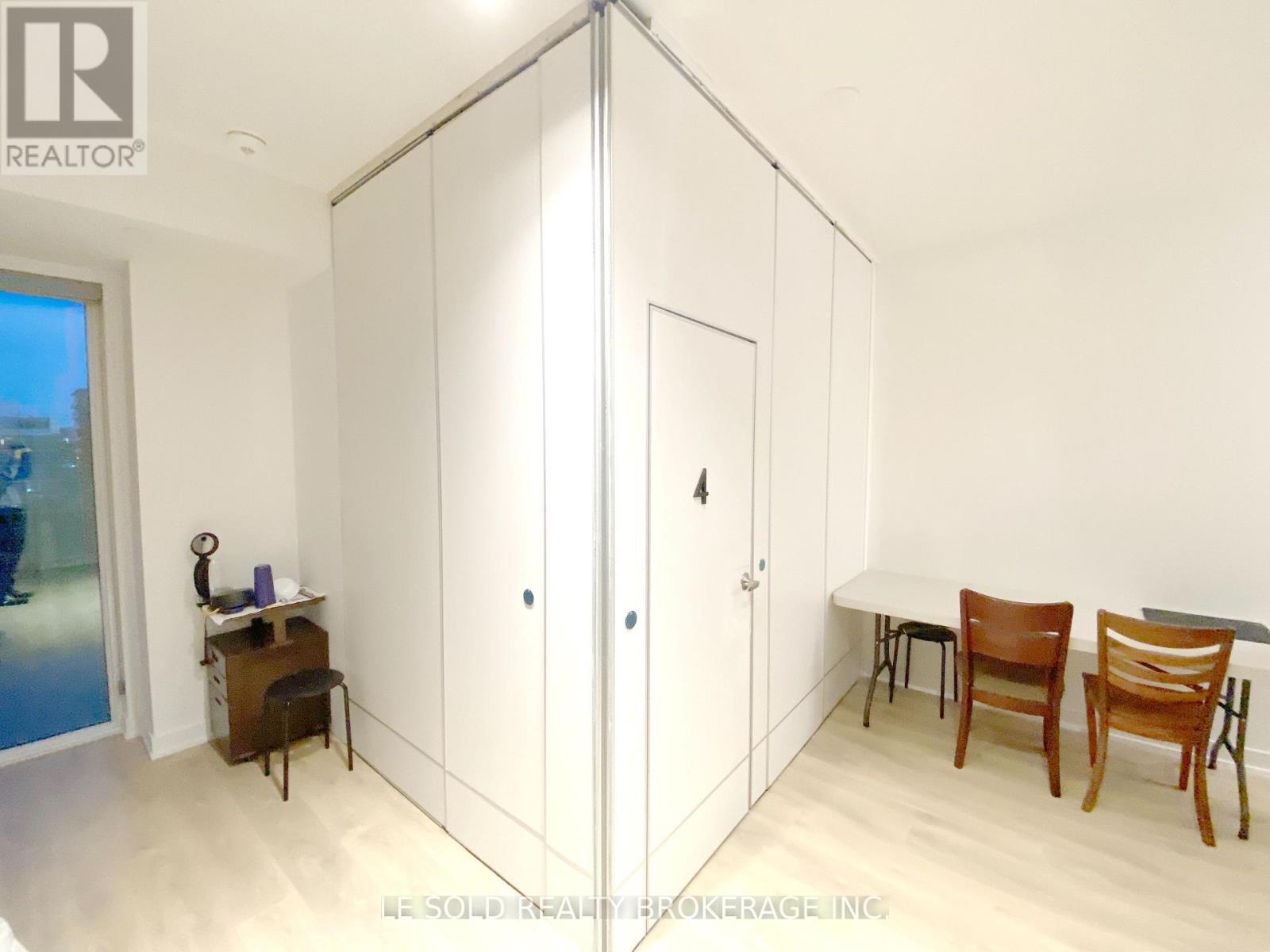 711 Room#1 - 127 Broadway Avenue, Toronto, Ontario M4P 1V4 - Photo 9 - C13554830
