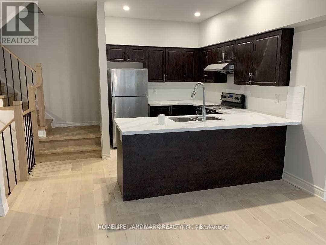 12 - 8 Eaton Park Lane, Toronto, Ontario M1W 0A5 - Photo 3 - E13554826