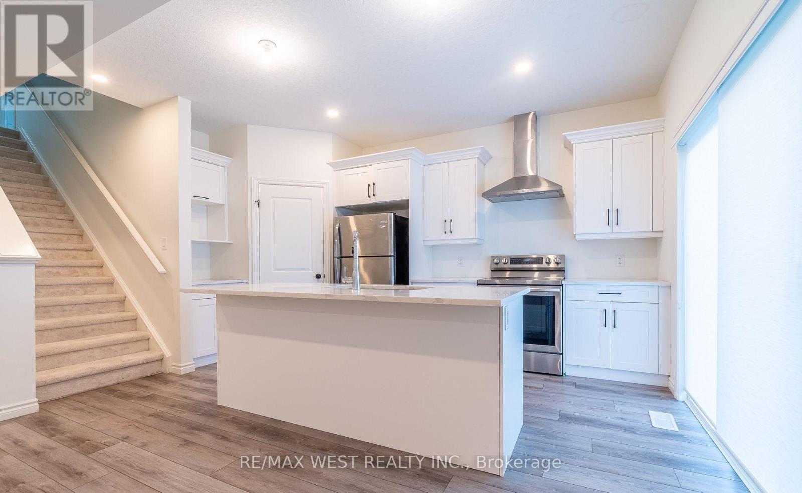 298 Middleton Avenue, London South, Ontario  N6L 0E9 - Photo 9 - X13554832